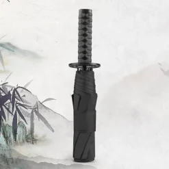 Gear Up u0026 Go Outdoor-Gadgets|Outdoor-Artikel-Samurai-Regenschirm – Katana-Griffdesign