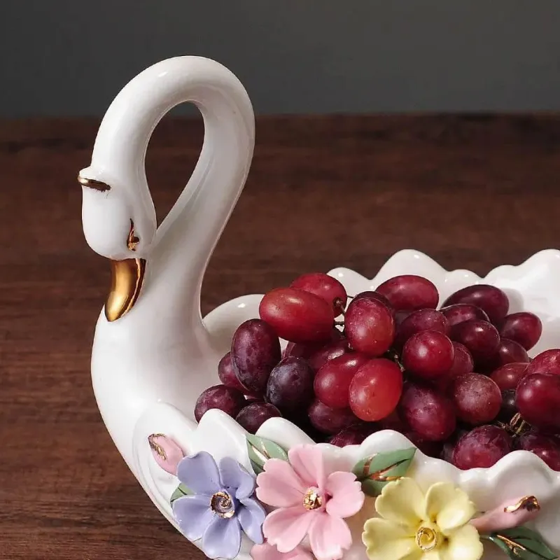 Plates u0026 More Küche & Esszimmer-Schwanen-Tablett-Set aus Keramik – elegante Obstschale und Aschenbecher für die Heimdekoration