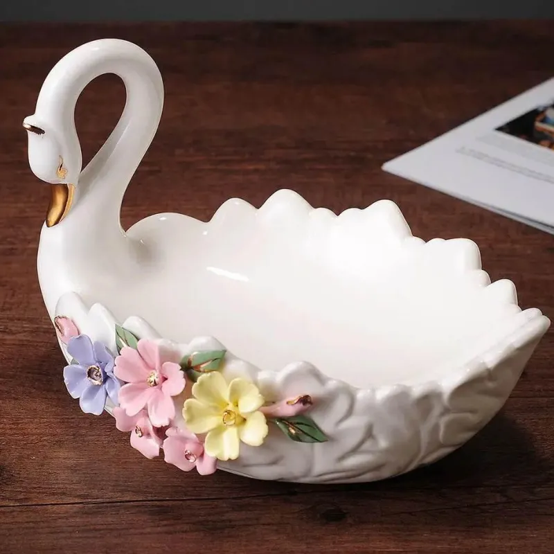 Plates u0026 More Küche & Esszimmer-Schwanen-Tablett-Set aus Keramik – elegante Obstschale und Aschenbecher für die Heimdekoration