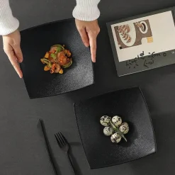 Elegance at the Table Küche & Esszimmer-Schwarzer matter Keramikteller - 75 Zoll quadratisches Essteller