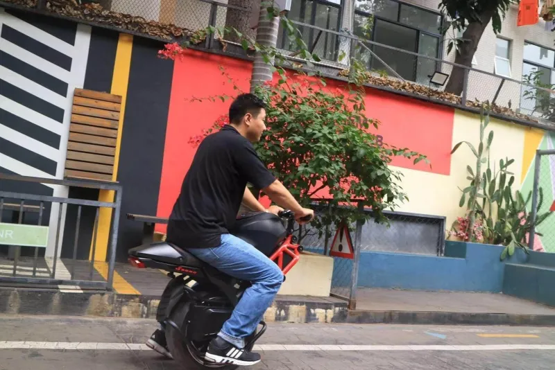 Wild u0026 Free Gear Autozubehör|Automobilindustrie-Selbstbalancierendes elektrisches Einrad - Smart Scooter