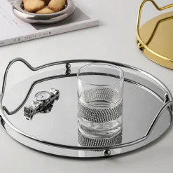 Cozy Nest Decor Wohndeko-Serviertablett aus Metall – elegante dekorative Platte