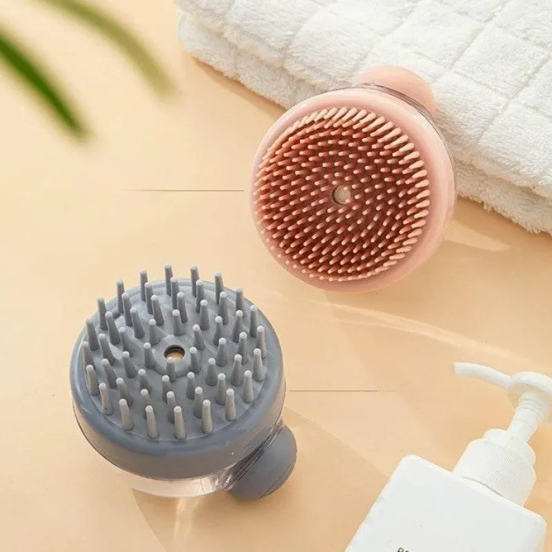 The Blissful Bath Badezimmer-Shampoo Dispenser Brush - Quick Clean Hair Massager
