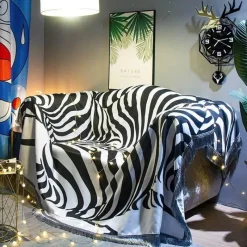 The Blanket Nook Bettzeug-Sofabezug-Set mit nordischem Zebra-Print – minimalistische Kissendecke