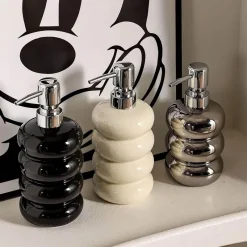 Serene Splash Badezimmer-Stylish Soap Dispenser - Elegant Bathroom Pump