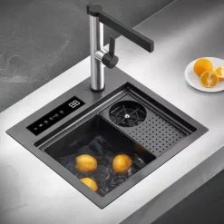 The Culinary Kit Küche & Esszimmer-Tassenspüler aus Edelstahl – Benutzerfreundliches Spülbeckenzubehör