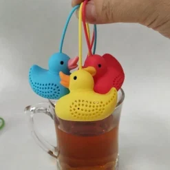 The Cozy Mug Küche & Esszimmer-Tee-Ei aus Silikon mit Ente – süßes Zubehör für die Zubereitung von losem Tee
