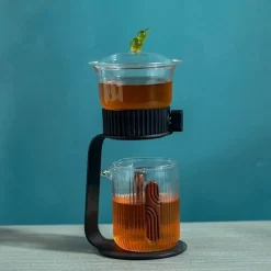 The Decor Haven Küche & Esszimmer-Teekanne aus Glas – Antikes, geheimnisvolles Blattdesign