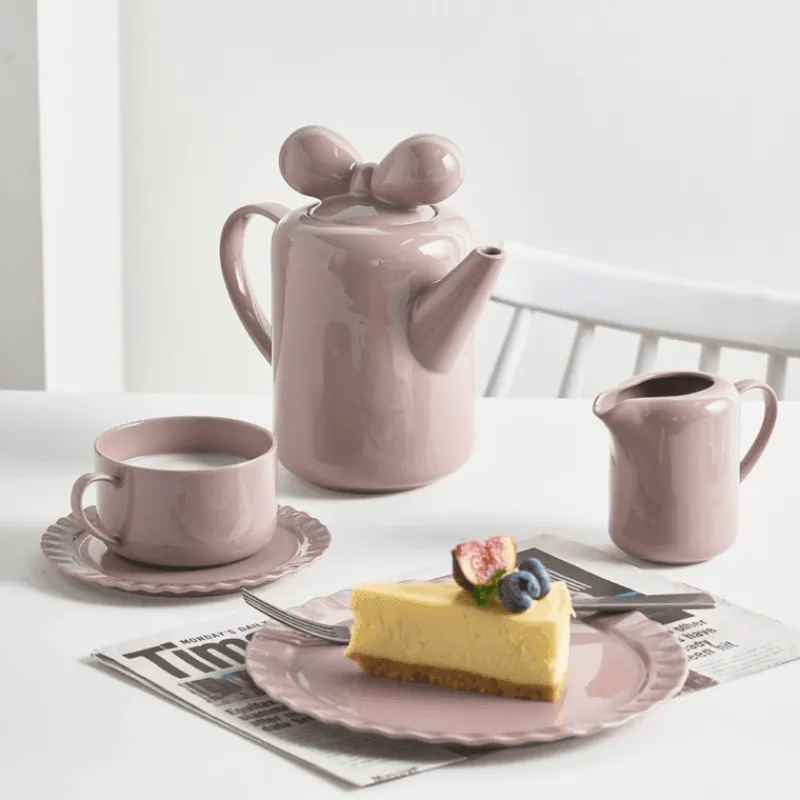 The Cozy Mug Küche & Esszimmer-Teekanne aus Porzellan mit Schleifenknoten-Design – Elegante Teekanne aus Keramik