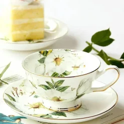 Plates u0026 More Küche & Esszimmer-Teeservice aus Bone China – 1000 ml Teekanne mit Tassen für den Nachmittagstee