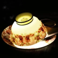 Feast u0026 Flair Küche & Esszimmer-Teeservice aus Bone China mit Blumenmuster – Elegante 200-ml-Tasse mit Untertasse und Löffel