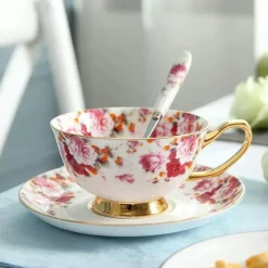 Feast u0026 Flair Küche & Esszimmer-Teeservice aus Bone China mit Blumenmuster – Elegante 200-ml-Tasse mit Untertasse und Löffel