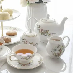 Feast u0026 Flair Küche & Esszimmer-Teeservice aus Bone China: Teekanne, Teetasse, Untertasse, Obstteller, Tablett, Becher und Geschirr