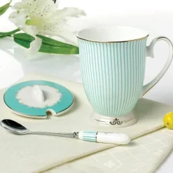 Feast u0026 Flair Küche & Esszimmer-Teeservice aus Knochenporzellan, geblümter europäischer Landhausstil mit Kuchenständer