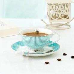 Feast u0026 Flair Küche & Esszimmer-Teeservice aus Knochenporzellan, geblümter europäischer Landhausstil mit Kuchenständer