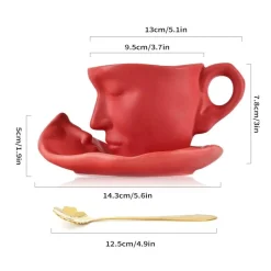 Tom Küche & Esszimmer-Teetassen-Set aus Keramik mit küssenden Paaren – romantisches Geschenk für Paare mit Untertasse und Löffel