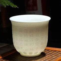 Plates u0026 More Küche & Esszimmer-Teetassen-Set aus Knochenporzellan mit Ziegenmotiv – süße Keramiktassen mit Fat-Jade-Design