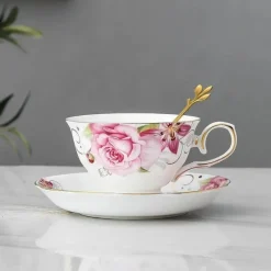 Plates u0026 More Küche & Esszimmer-Teetassen-Set aus Porzellan mit Blumenmuster – elegantes Trinkgeschirr mit Untertasse und Löffel