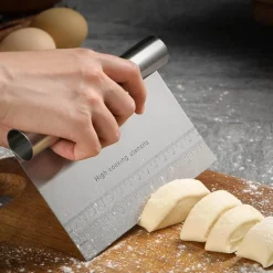 The Culinary Kit Küche & Esszimmer-Teigschneider aus Edelstahl – unverzichtbares Backwerkzeug für Pizza und Gebäck
