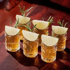 Plates u0026 More Küche & Esszimmer-Tiki-Schnapsgläser-Set mit Tablett – Mini-Cocktail-Zubehör, 50 ml