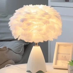 Bright Accents Beleuchtung-Tischlampe aus Federglas – Elegante Beleuchtung für die Inneneinrichtung