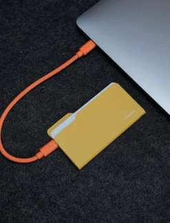 Belov Heimwerkzeuge-Tragbarer Touchscreen-Smart-TV – Ultramobiles Design