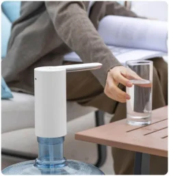 The Decor Haven Küche & Esszimmer-Tragbarer USB-Wasserspender - Mini-Automatikpumpe