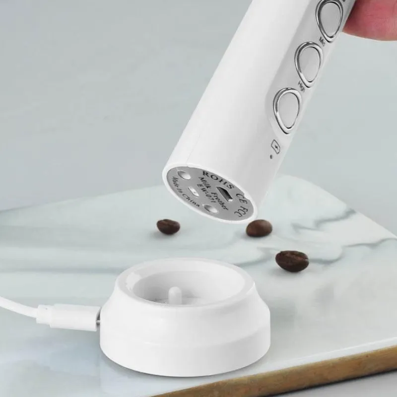 The Culinary Kit Küche & Esszimmer-Tragbarer wiederaufladbarer Milchaufschäumer – 3-in-1-Schaummacher