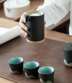 The Cozy Mug Küche & Esszimmer-Tragbares Bergteekanne-Set – Reise-Keramikteekanne mit 3 Tassen