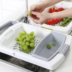 The Culinary Kit Küche & Esszimmer-Tragbares Gemüseschneidebrett mit Abtropffläche