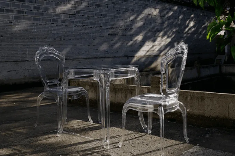 Cozy Living Möbel-Transparent Nordic Dining Chair - Modern Durable Design