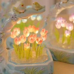 Bright Accents Beleuchtung-Tulpen-Nachtlicht – Lampe mit Blumen- und Vogel-Design