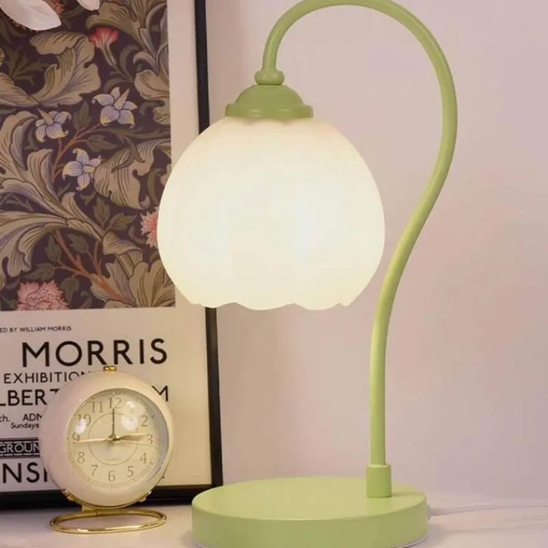 Illuminate Home Beleuchtung-Tulpen-Tischlampe – Dekorative Blumenbeleuchtung