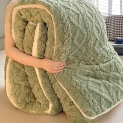 Cozy Haven Bettzeug-Ultradicke Marcella-Decke – kuschelig warm und weich