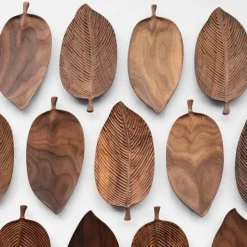 The Decor Haven Küche & Esszimmer-Umweltfreundliches Snacktablett aus Walnussblättern – Nachhaltige Servierplatten