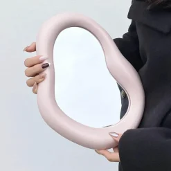 The Finishing Touch Wohndeko-Unendlichkeitsspiegel aus Keramik – Beleuchtetes Wanddekor