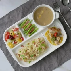 Elegance at the Table Küche & Esszimmer-Unterteilter Keramikteller - Vielseitiger Snackteller aus weißem Porzellan