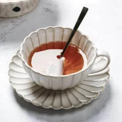 Elegance at the Table Küche & Esszimmer-Vintage Gestreiftes Esstischset aus Keramik - Küchengeschirr