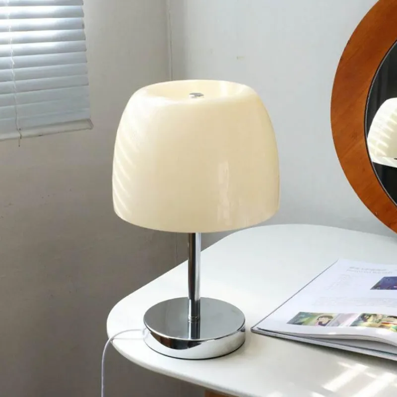 Bright Accents Beleuchtung-Vintage Glas Tischlampe - Elegante Wohnbeleuchtung Dekor