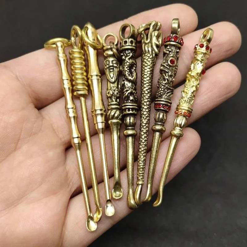 Wilderness Haven Outdoor & Garten|Outdoor-Artikel-Vintage Messing Schlüsselanhänger - Retro Mini Werkzeug Accessoire