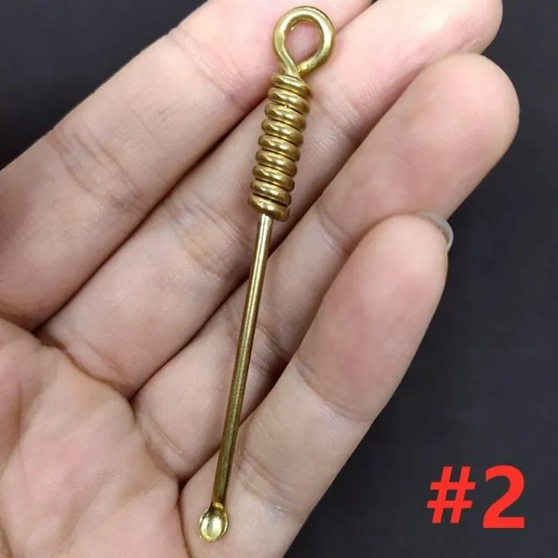 Wilderness Haven Outdoor & Garten|Outdoor-Artikel-Vintage Messing Schlüsselanhänger - Retro Mini Werkzeug Accessoire