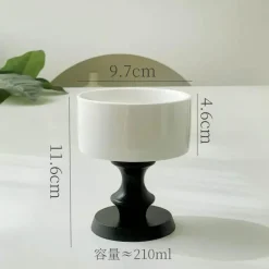 Plates u0026 More Küche & Esszimmer-Vintage-Dessertkelch aus Keramik – Schale mit Holzstiel, 220 ml