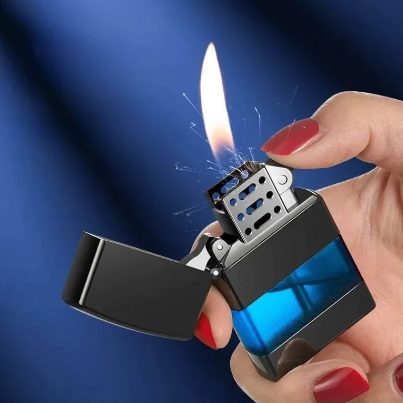 The Outdoor Vault Camping Im Freien|Outdoor-Artikel-Vintage-Gasfeuerzeug – langlebiges klassisches Metalldesign