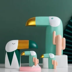 Willow u0026 Whim Wohndeko-Vogelfigur aus Kunstharz, modernes Wohndekor