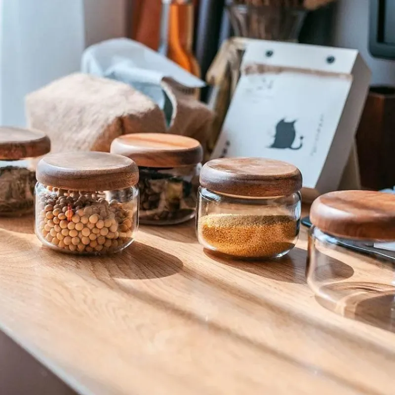 Plates u0026 More Küche & Esszimmer-Vorratsglas aus Glas mit Deckel aus Akazienholz – 300 ml Gewürzbehälter für trockene Lebensmittel