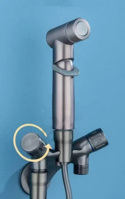 The Blissful Bath Badezimmer-Wall Mounted Bidet Faucet Spray - Elegant Bathroom Fixture