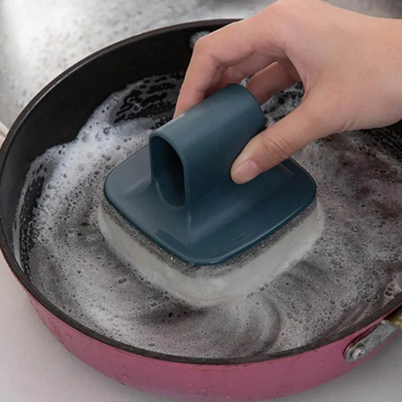 The Culinary Kit Küche & Esszimmer-Wandmontierte Reinigungsbürste - Leicht erreichbarer Schrubber mit Griff