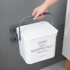 Tranquil Waters Badezimmer-Wandmontierter Mülleimer - Platzsparender Abfalleimer