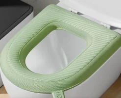 Tranquil Waters Badezimmer-Wasserdichter, weicher Toilettensitzbezug – Easy Lifter Cushion