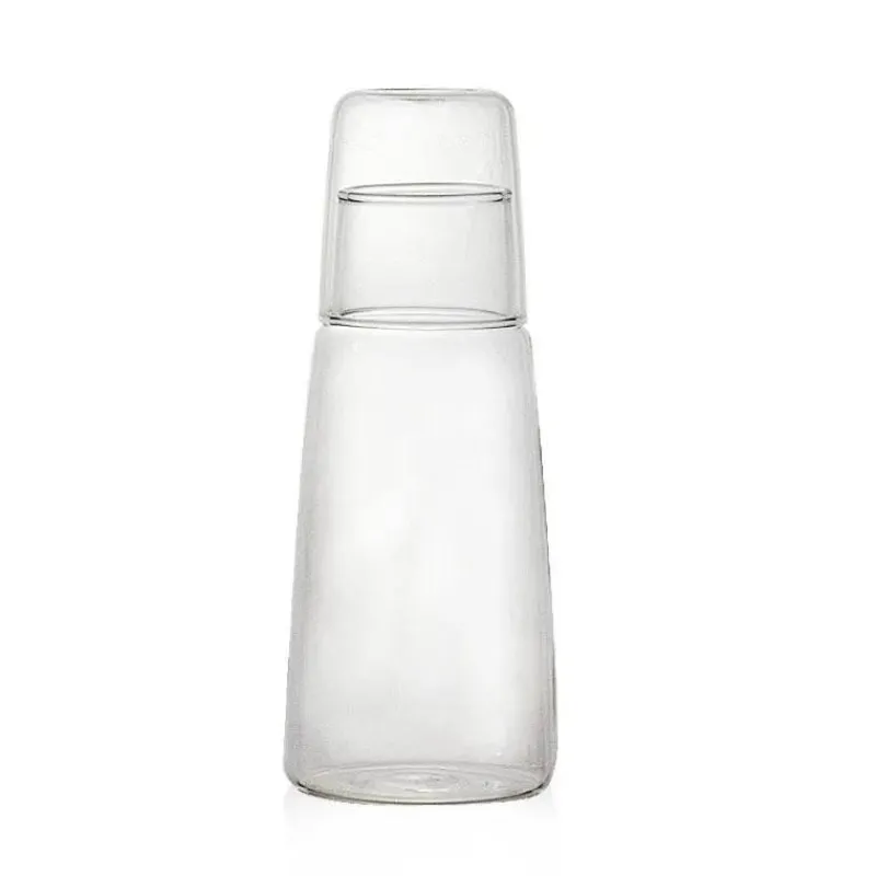 Plates u0026 More Küche & Esszimmer-Wasserkaraffe-Set aus klarem Glas mit Tasse – Trinkgeschirr fürs Bett